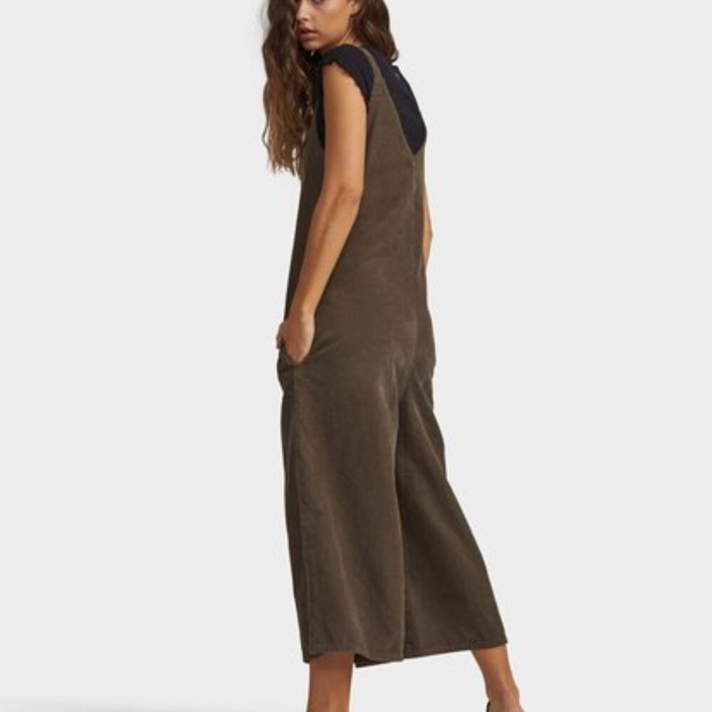Billabong Windechaser Cord Jumpsuit in Green - Picture 3 of 14